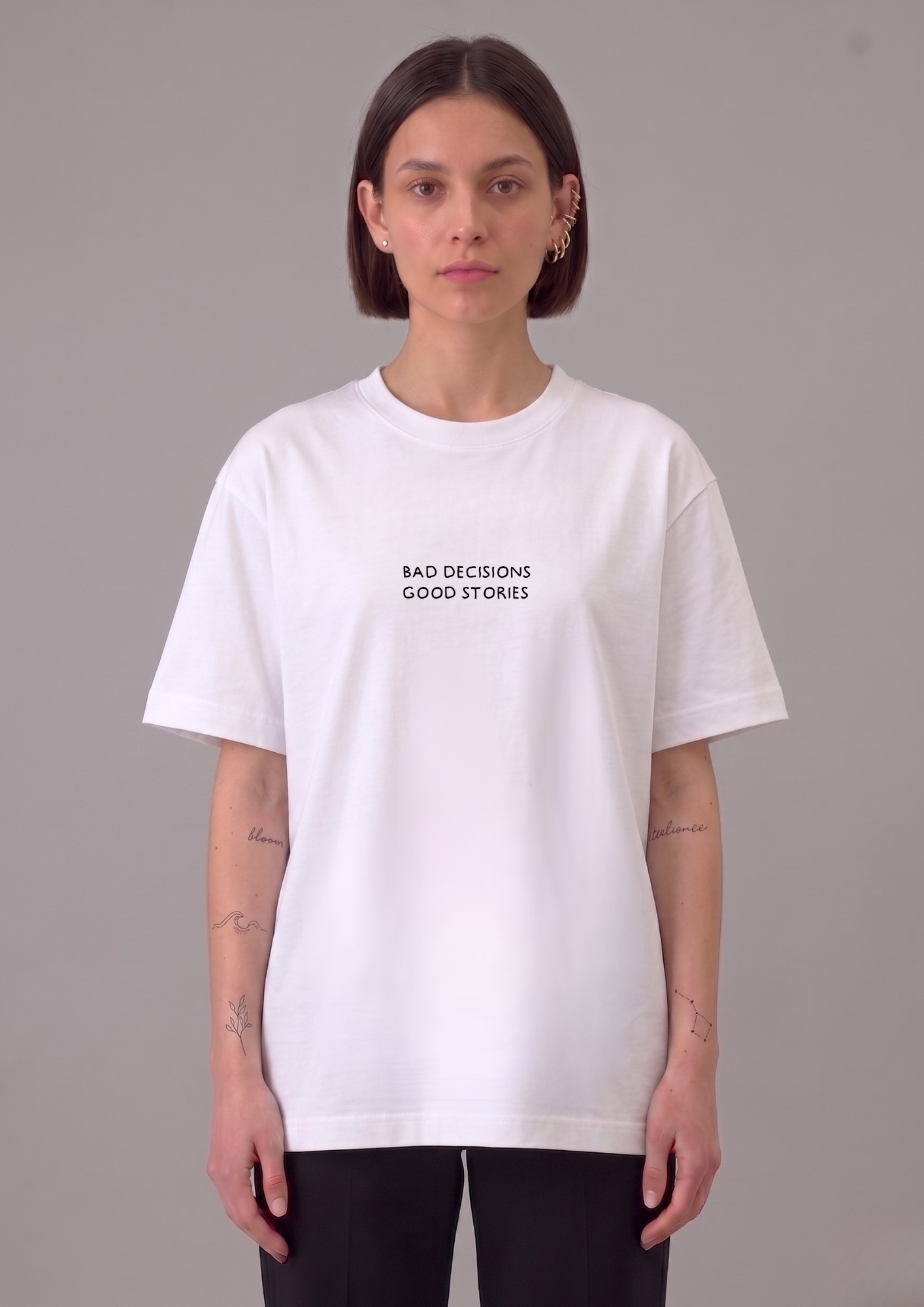 Bad decisions good stories (T-shirt)