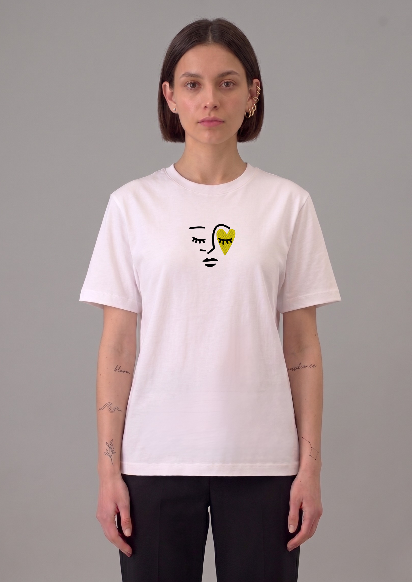 Heavy Heart Women (T-shirt)